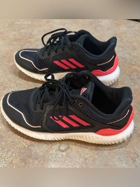 Adidas Climawarm Bounce running shoes. Size 9